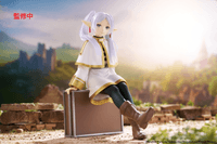 Frieren: Beyond Journey's End Desktop Cute Figure - Frieren (Trunk Case Ver.)